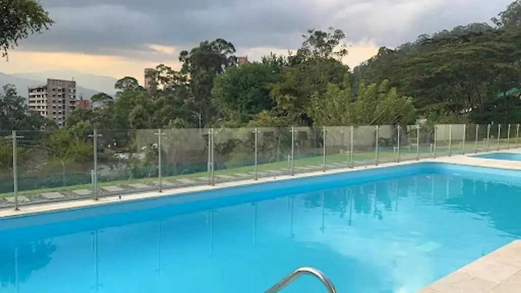 Lujoso Apartamento En El Poblado Con Vista A La Ciudad. Medellin Colombia